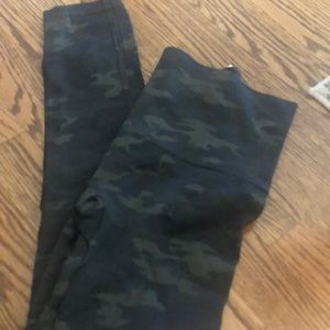 New without tags spanx leggings size medium
